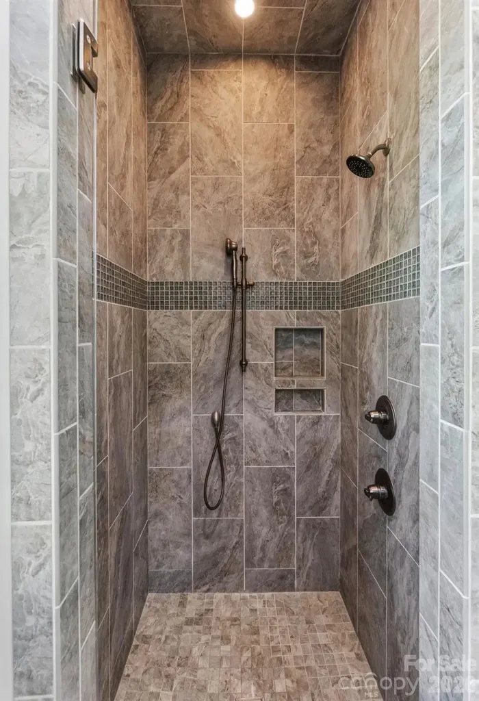 444 Bay Harbour Road Mooresville NC 28117