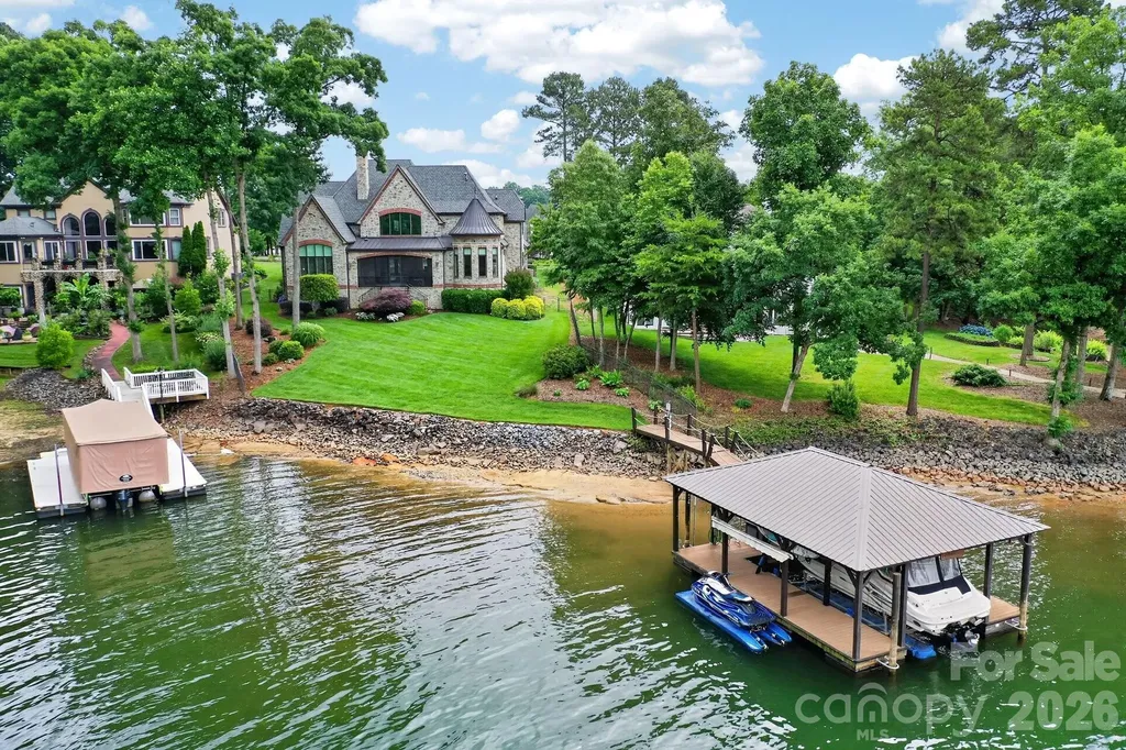 444 Bay Harbour Road Mooresville NC 28117