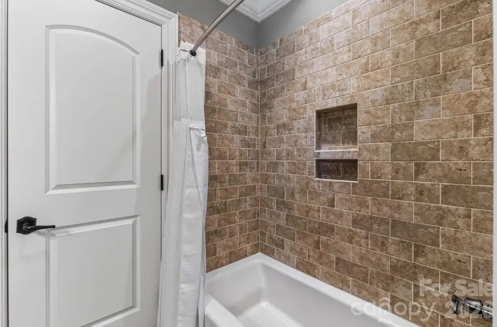 444 Bay Harbour Road Mooresville NC 28117