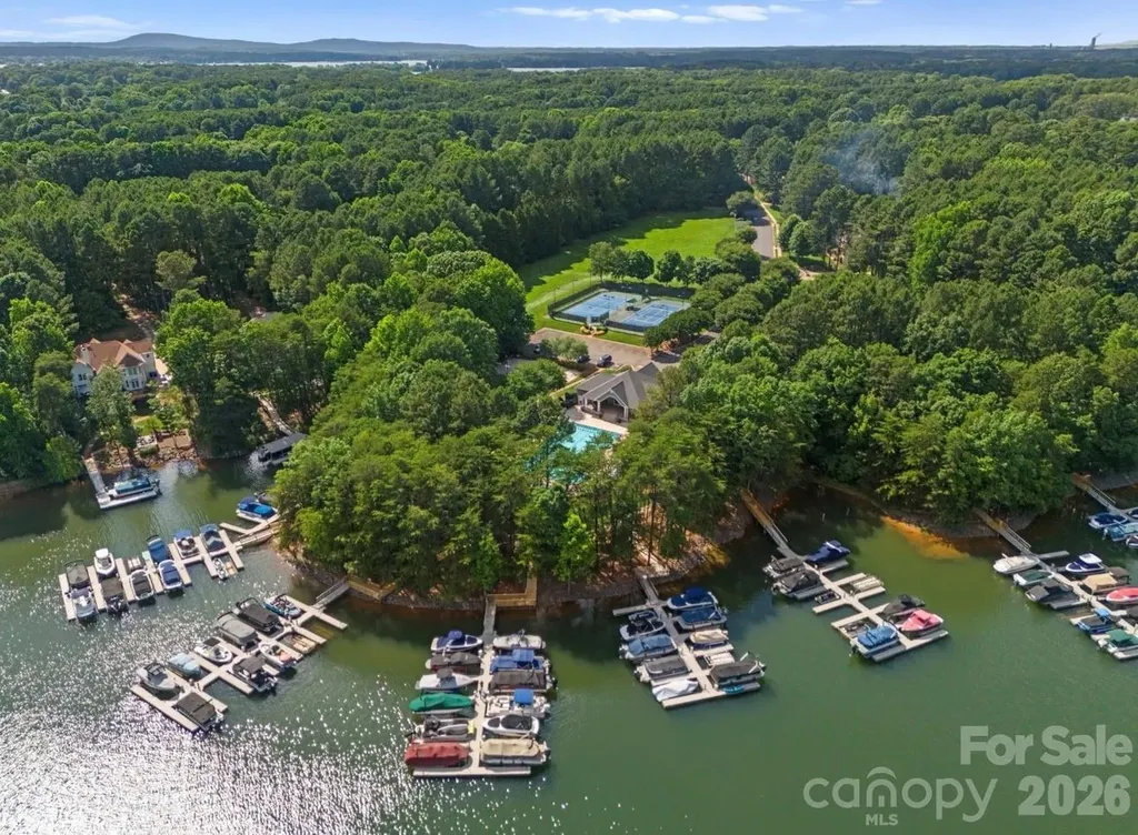 444 Bay Harbour Road Mooresville NC 28117