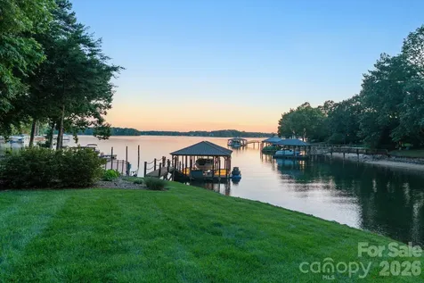 444 Bay Harbour Road Mooresville NC 28117