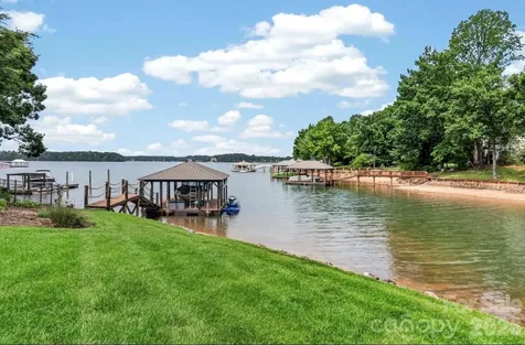 444 Bay Harbour Road Mooresville NC 28117
