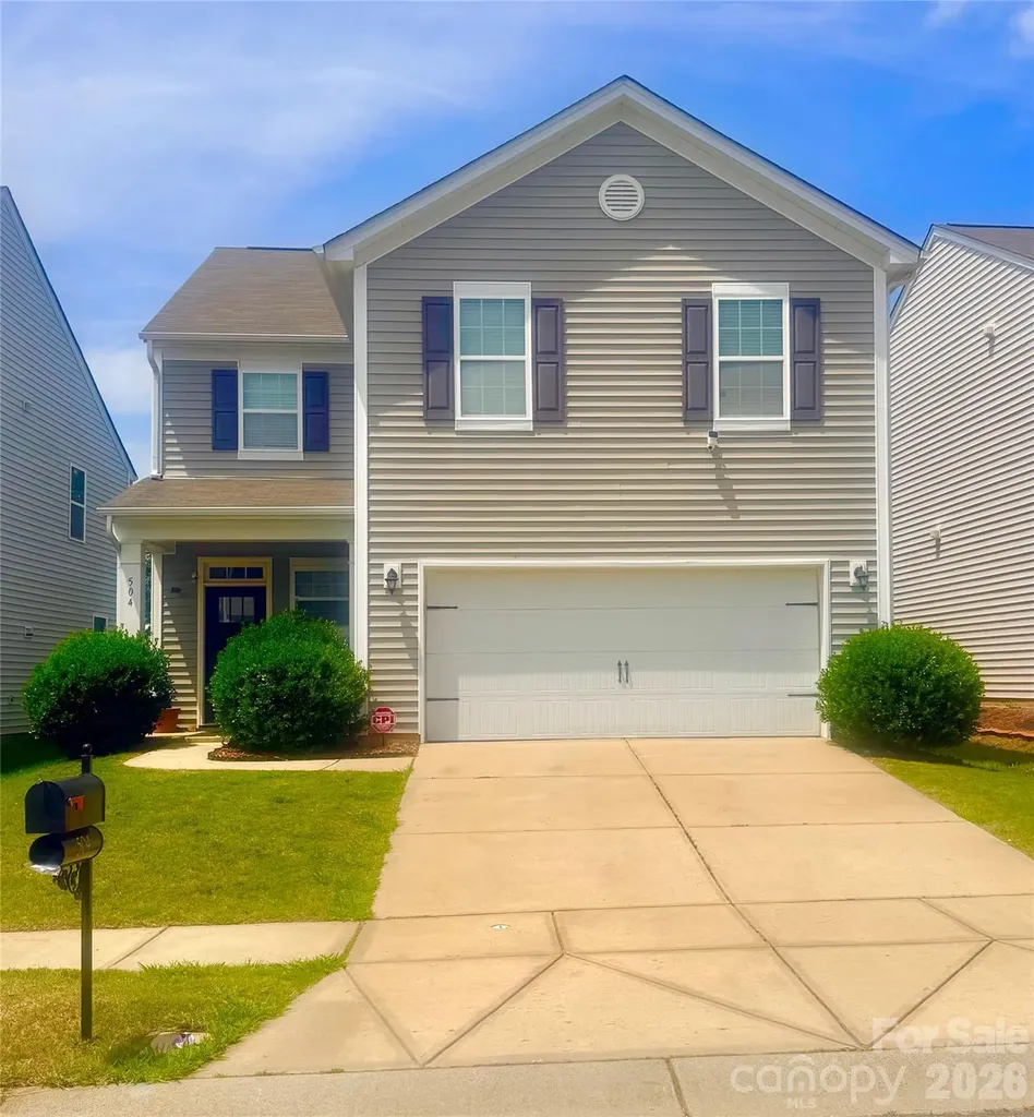 504 Knothole Lane Charlotte NC 28214