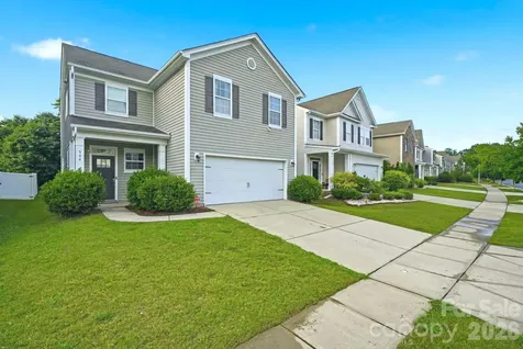 504 Knothole Lane Charlotte NC 28214