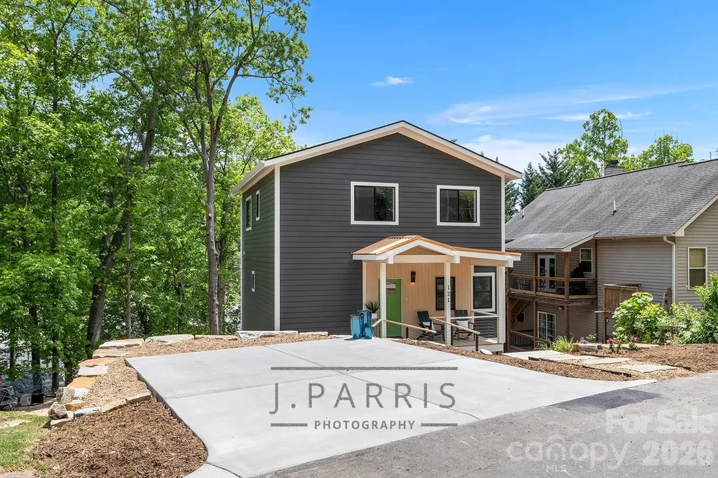 121 Laurel Loop Asheville NC 28806