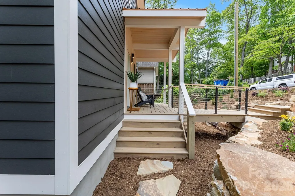 121 Laurel Loop Asheville NC 28806