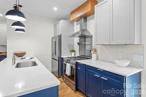 121 Laurel Loop Asheville NC 28806
