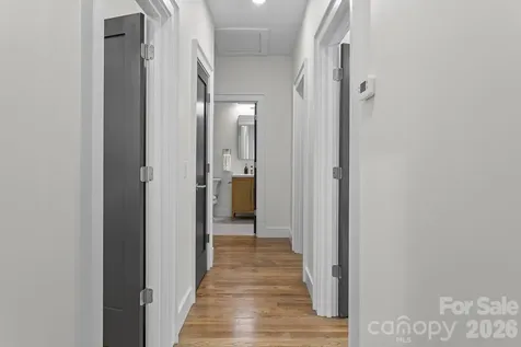 121 Laurel Loop Asheville NC 28806
