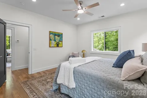 121 Laurel Loop Asheville NC 28806