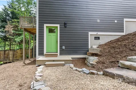 121 Laurel Loop Asheville NC 28806