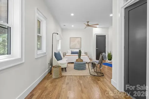 121 Laurel Loop Asheville NC 28806