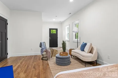 121 Laurel Loop Asheville NC 28806