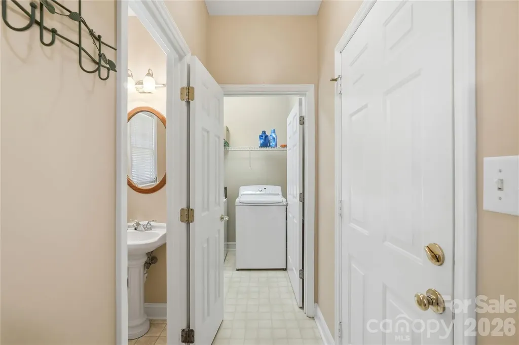 1009 Millwright Lane Matthews NC 28104