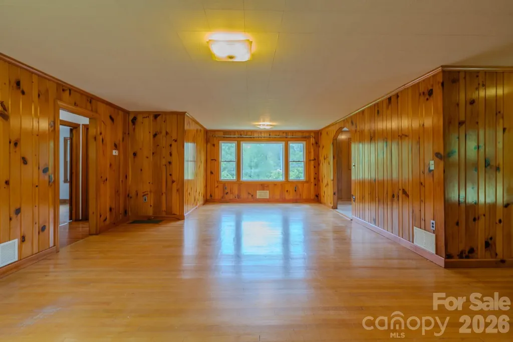 456 Lower Grassy Branch Road Asheville NC 28805