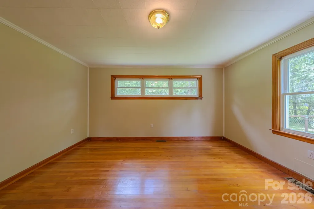 456 Lower Grassy Branch Road Asheville NC 28805