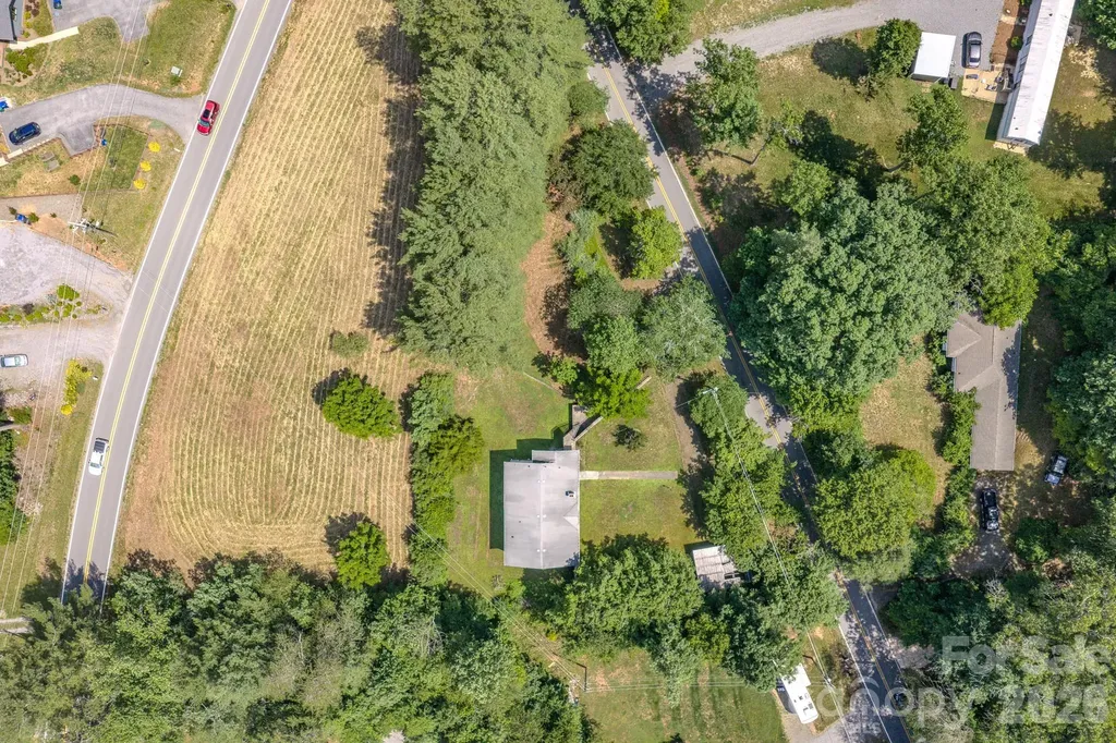 456 Lower Grassy Branch Road Asheville NC 28805