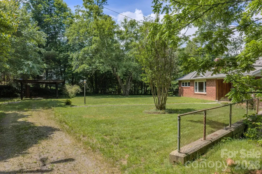 456 Lower Grassy Branch Road Asheville NC 28805