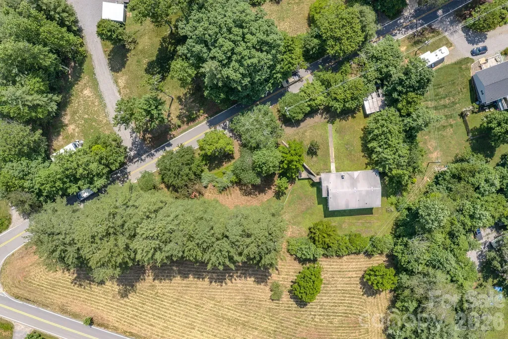 456 Lower Grassy Branch Road Asheville NC 28805