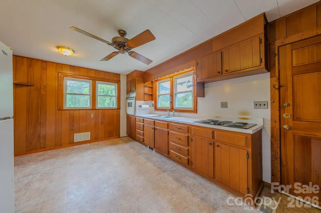 456 Lower Grassy Branch Road Asheville NC 28805
