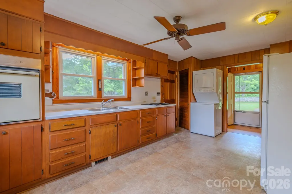456 Lower Grassy Branch Road Asheville NC 28805