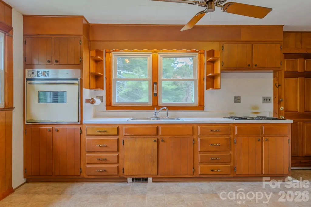 456 Lower Grassy Branch Road Asheville NC 28805