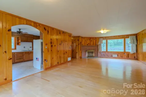456 Lower Grassy Branch Road Asheville NC 28805