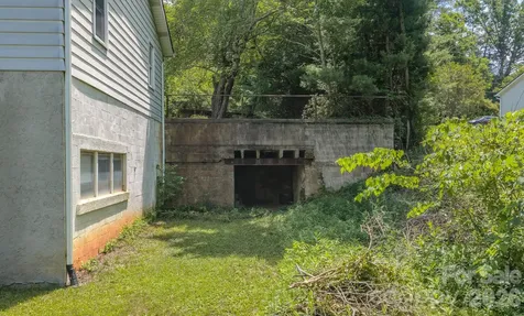 456 Lower Grassy Branch Road Asheville NC 28805