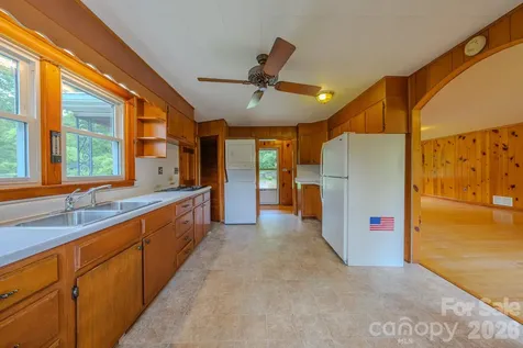 456 Lower Grassy Branch Road Asheville NC 28805