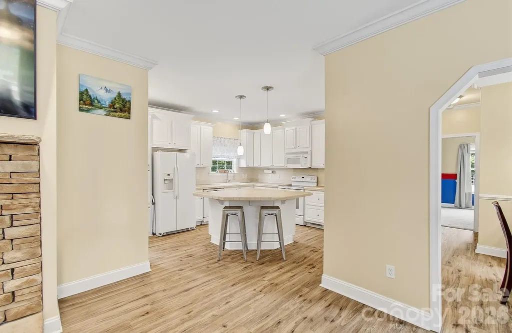 40 Liberty Road Candler NC 28715