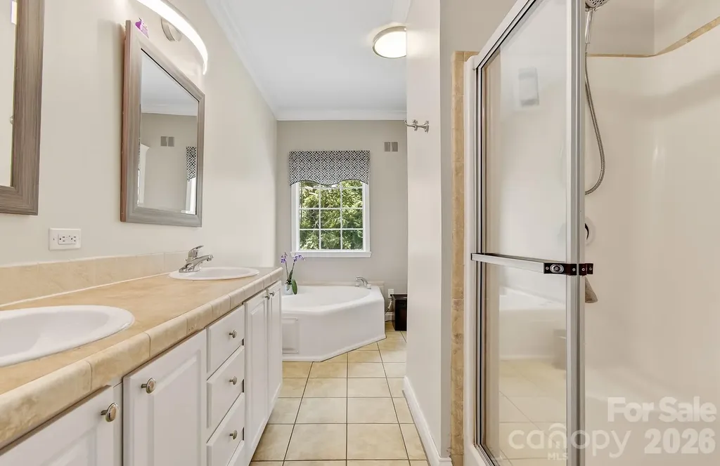 40 Liberty Road Candler NC 28715