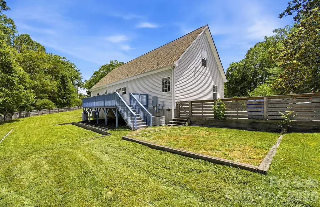 40 Liberty Road Candler NC 28715
