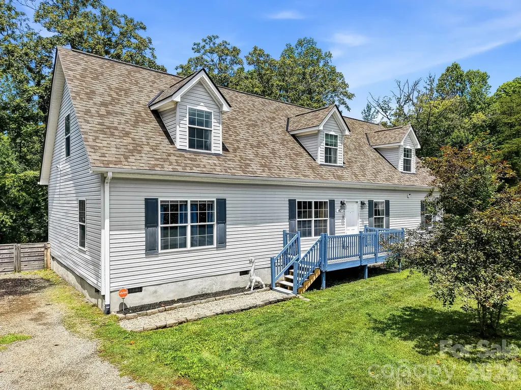 40 Liberty Road Candler NC 28715