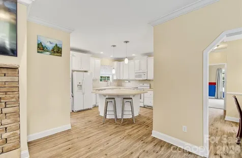 40 Liberty Road Candler NC 28715