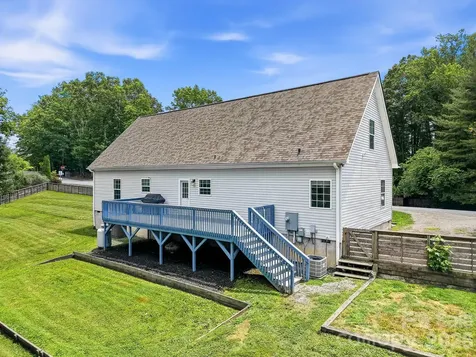 40 Liberty Road Candler NC 28715
