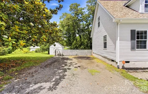 40 Liberty Road Candler NC 28715