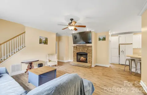 40 Liberty Road Candler NC 28715