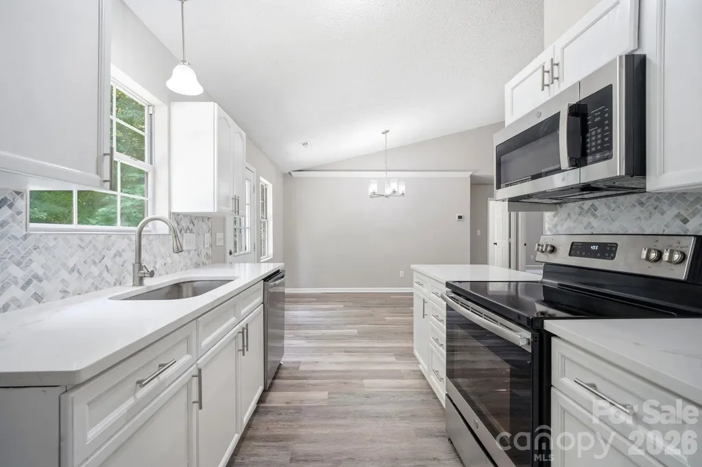 6324 Grove Park Boulevard Charlotte NC 28215