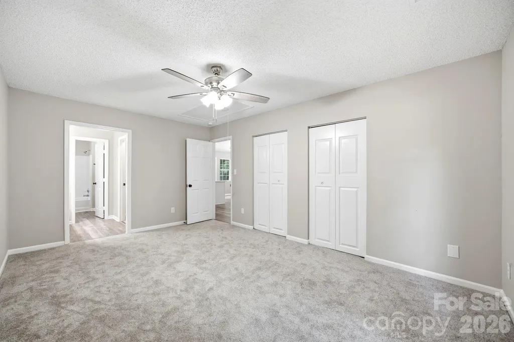 6324 Grove Park Boulevard Charlotte NC 28215