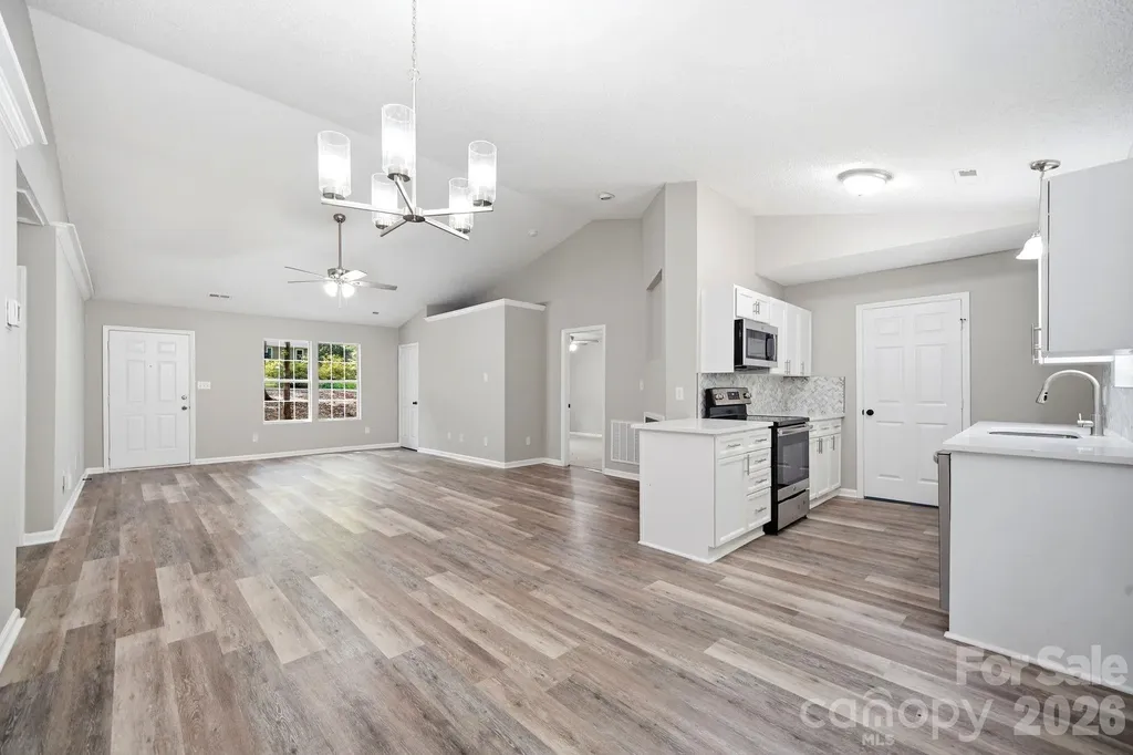 6324 Grove Park Boulevard Charlotte NC 28215
