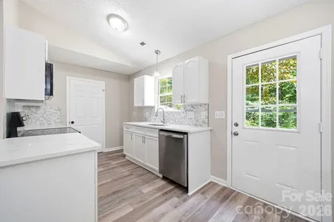 6324 Grove Park Boulevard Charlotte NC 28215