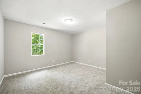 6324 Grove Park Boulevard Charlotte NC 28215