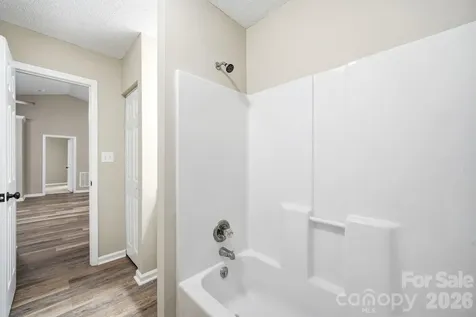 6324 Grove Park Boulevard Charlotte NC 28215