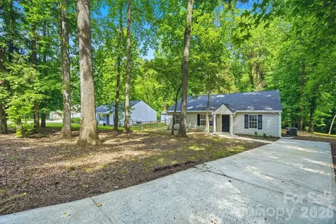6324 Grove Park Boulevard Charlotte NC 28215