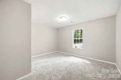 6324 Grove Park Boulevard Charlotte NC 28215