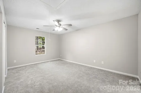 6324 Grove Park Boulevard Charlotte NC 28215