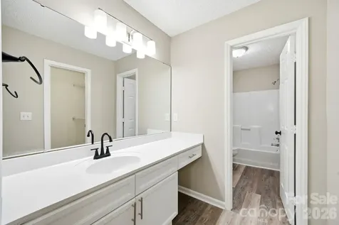 6324 Grove Park Boulevard Charlotte NC 28215