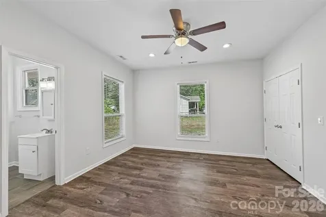 2509 Gardner Street Gastonia NC 28056