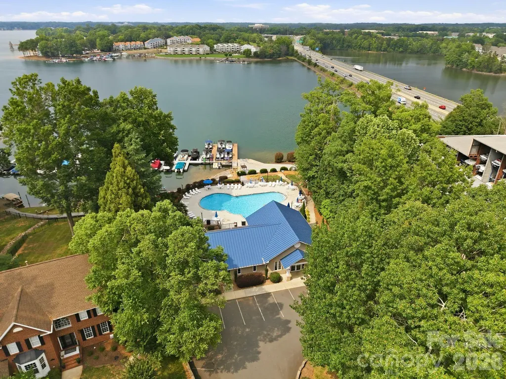 21311 Crown Lake Drive Cornelius NC 28031