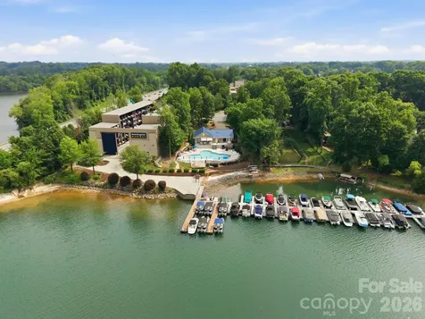21311 Crown Lake Drive Cornelius NC 28031