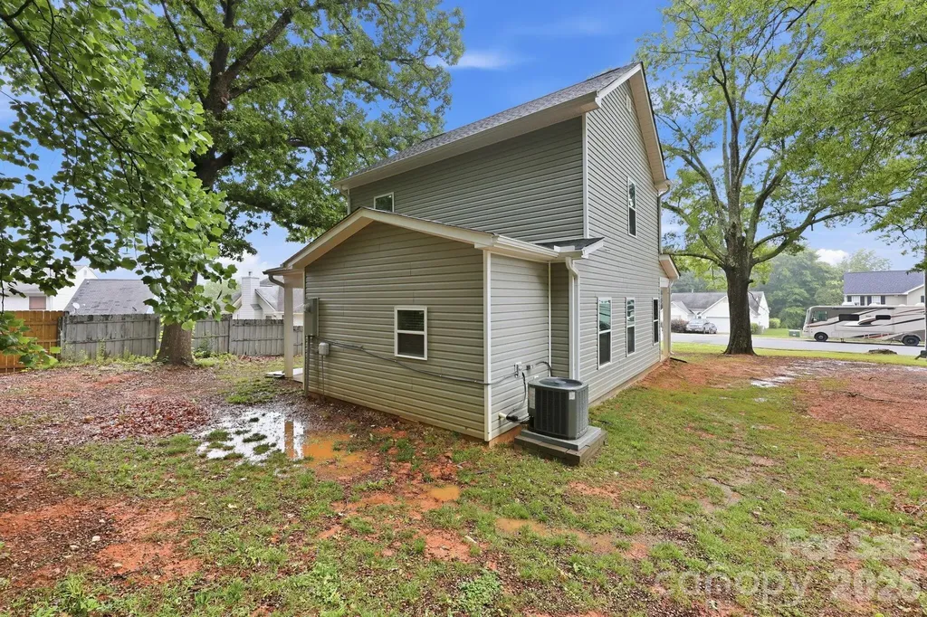 8625 Terra Cotta Drive Charlotte NC 28215